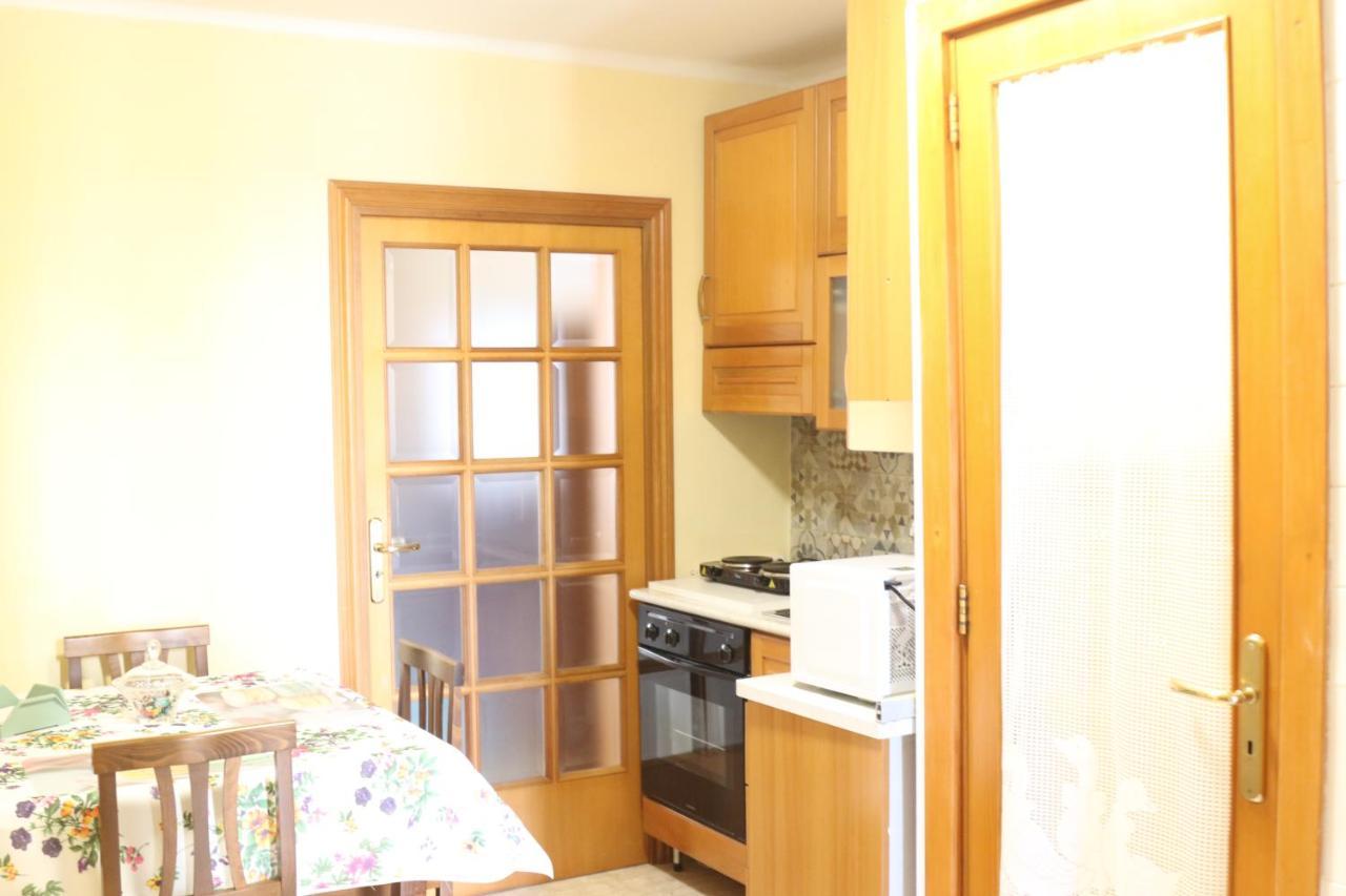 Holiday House Nel Cuore Di บารี ภายนอก รูปภาพ