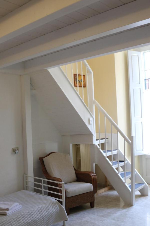 Holiday House Nel Cuore Di บารี ภายนอก รูปภาพ